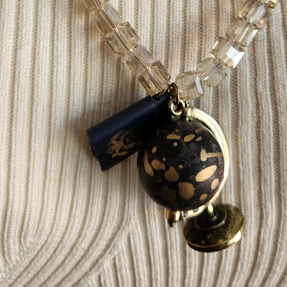 ✨️🌏Handcrafted Globe with Inset Crystals and Passport with Pages - Picture 9 of 16